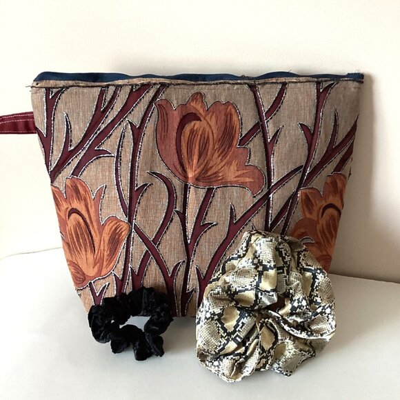 Handmade Cosmetic Makeup Brown Bag Tote Travel Zipper Pouch Scrunchies - Picture 1 of 10